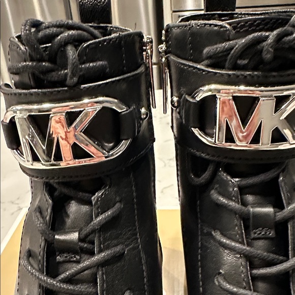 Michael Kors Black Leather Combat Boots with Silver Accents excellent - Picture 6 of 6